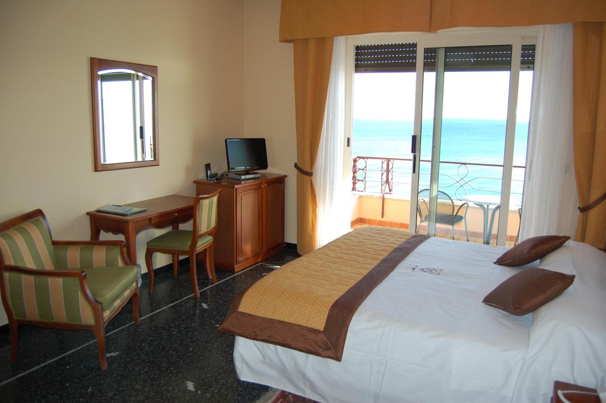 Grand Hotel Moroni Finale Ligure Zewnętrze zdjęcie