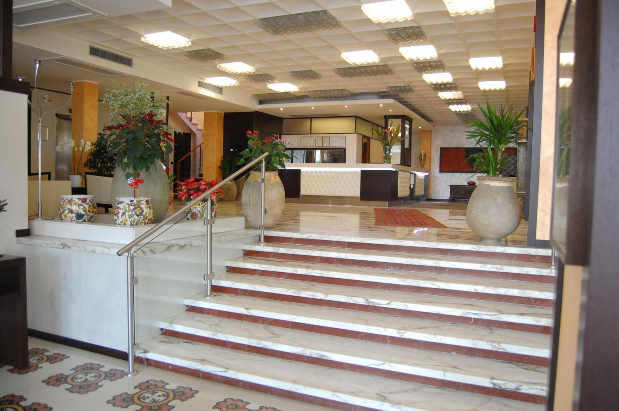 Grand Hotel Moroni Finale Ligure Zewnętrze zdjęcie